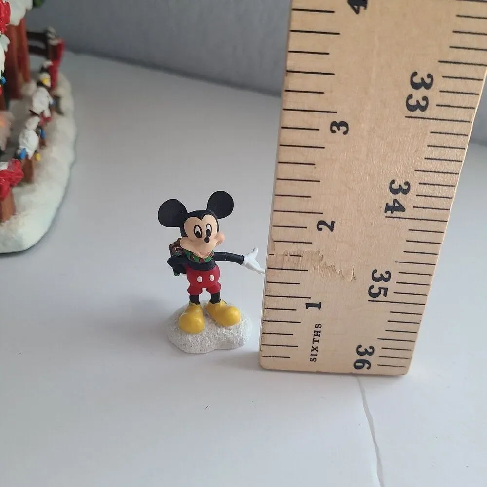 2008 Hawthorne Village Disney Hi-Ho Holiday Lighted‎ Cottage w Mickey Mouse COA